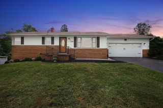1270 Gumwood Drive NE, Lancaster, OH 43130