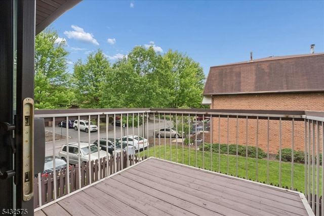 6001 N Oaks Blvd 6001, North Brunswick Twp., NJ 08902