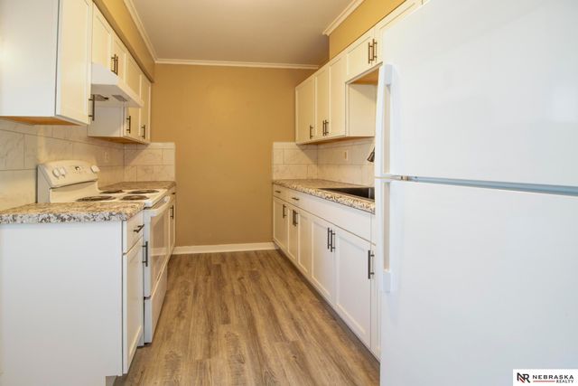 5328 Fontenelle, Omaha, NE 68111