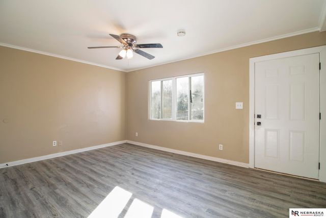 5328 Fontenelle, Omaha, NE 68111