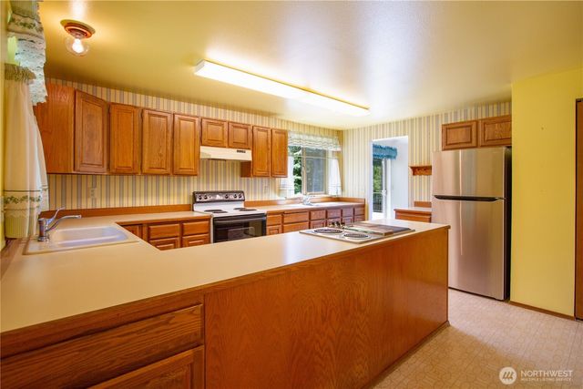 7137 NW Quiet View Lane, Silverdale, WA 98383