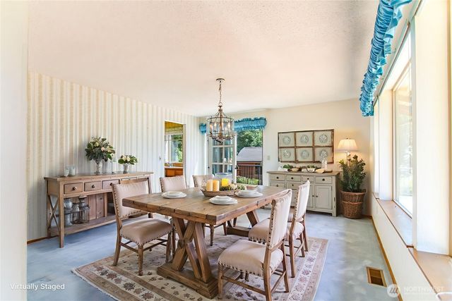 7137 NW Quiet View Lane, Silverdale, WA 98383