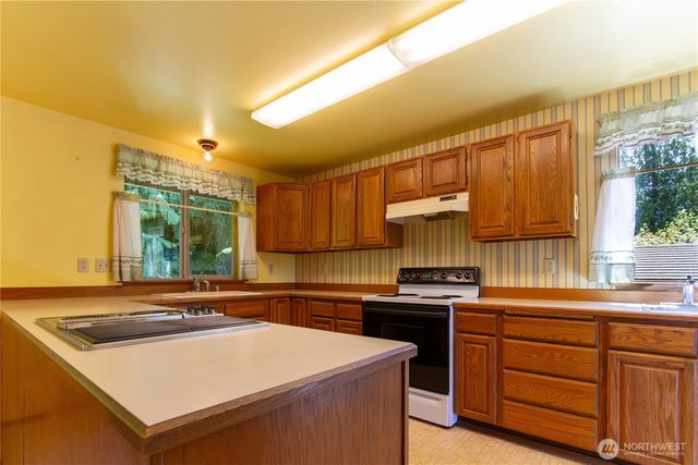 7137 NW Quiet View Lane, Silverdale, WA 98383
