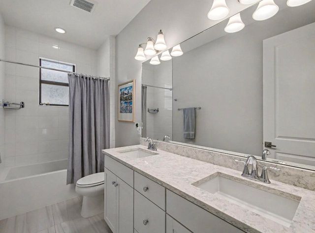 8125 Hobbes Way, Palm Beach Gardens, FL 33418