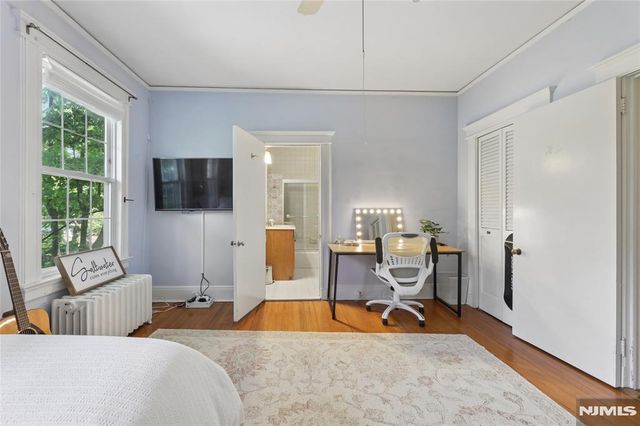 260 Knickerbocker Road, Tenafly, NJ 07670