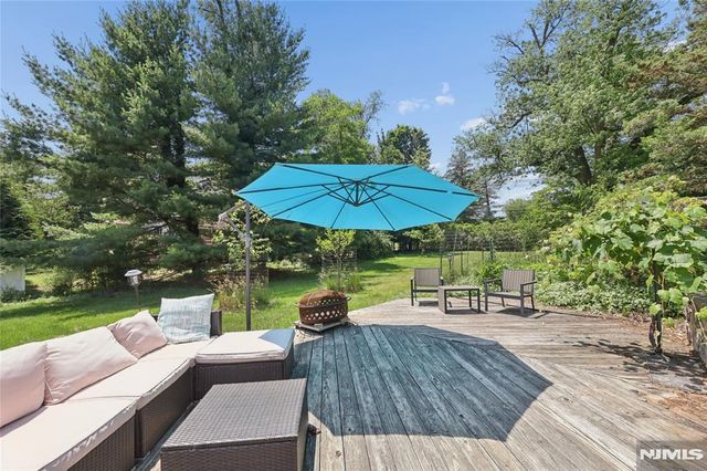 260 Knickerbocker Road, Tenafly, NJ 07670