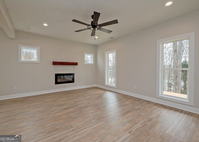 990 Rue Fleur De Lis, Lavonia, GA 30553