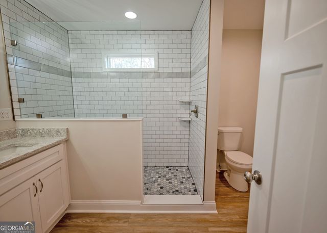 990 Rue Fleur De Lis, Lavonia, GA 30553