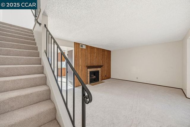 2840 Royal Ann Ln, Concord, CA 94518