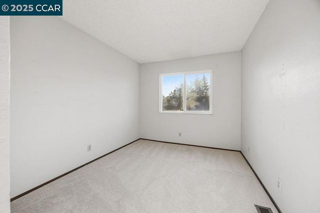 2840 Royal Ann Ln, Concord, CA 94518