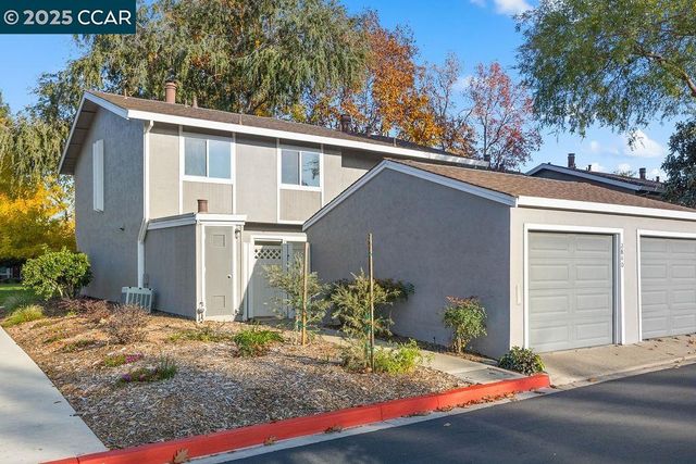 2840 Royal Ann Ln, Concord, CA 94518