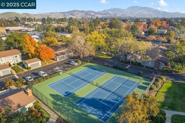 2840 Royal Ann Ln, Concord, CA 94518