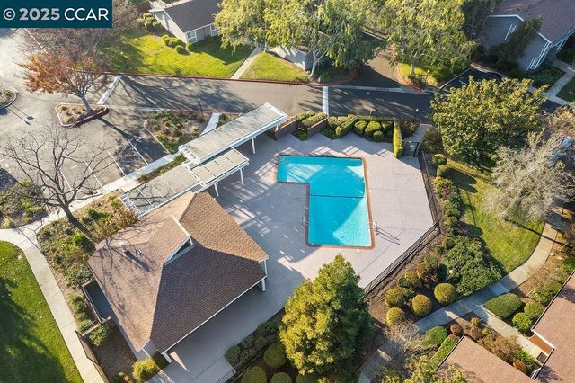 2840 Royal Ann Ln, Concord, CA 94518