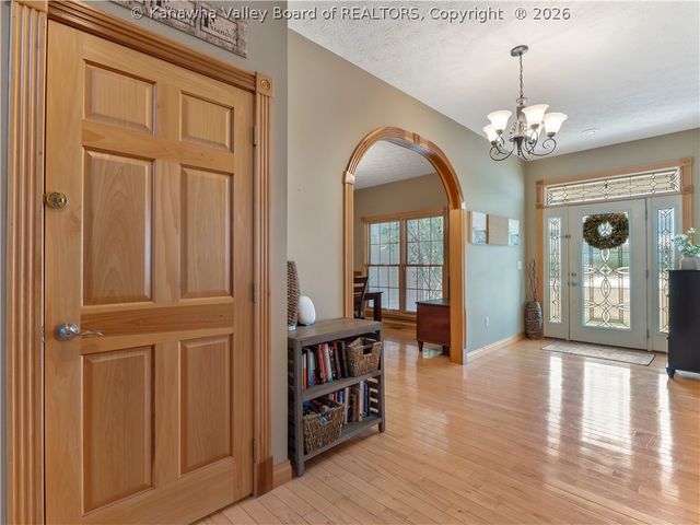 431 Woodberry Way, Winfield, WV 25213