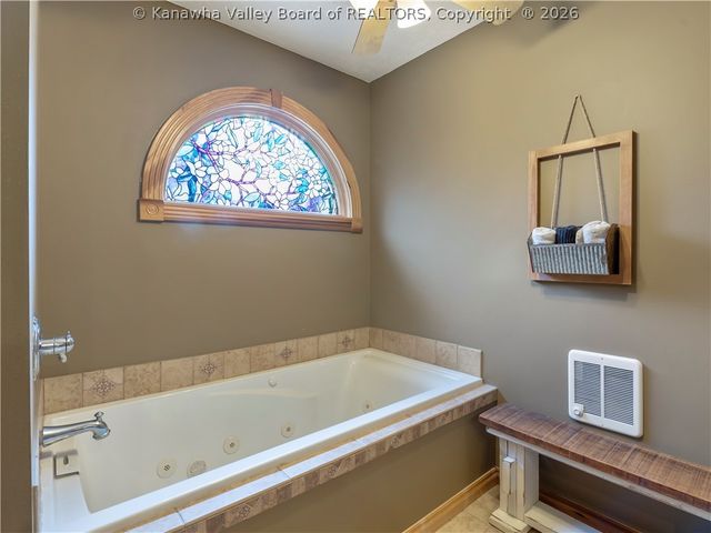 431 Woodberry Way, Winfield, WV 25213