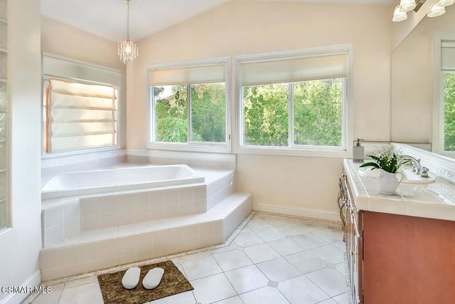 11275 Watson Drive, Moorpark, CA 93021