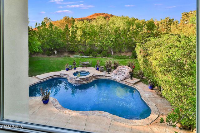 11275 Watson Drive, Moorpark, CA 93021