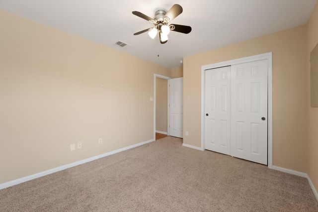 215 Kerley DR, Hutto, TX 78634