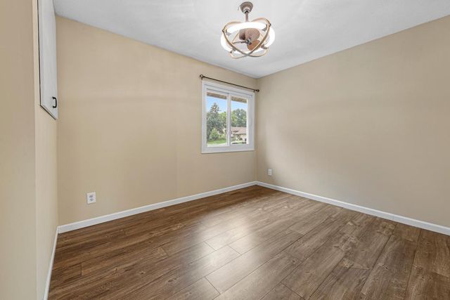 1674 Walnut Lane, Eagan, MN 55122
