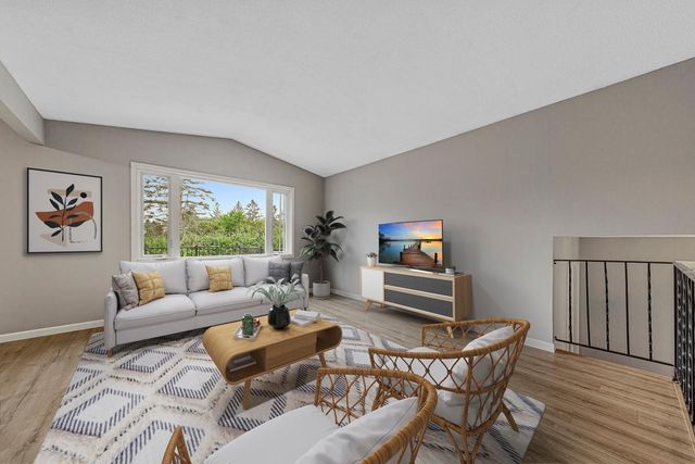 1674 Walnut Lane, Eagan, MN 55122