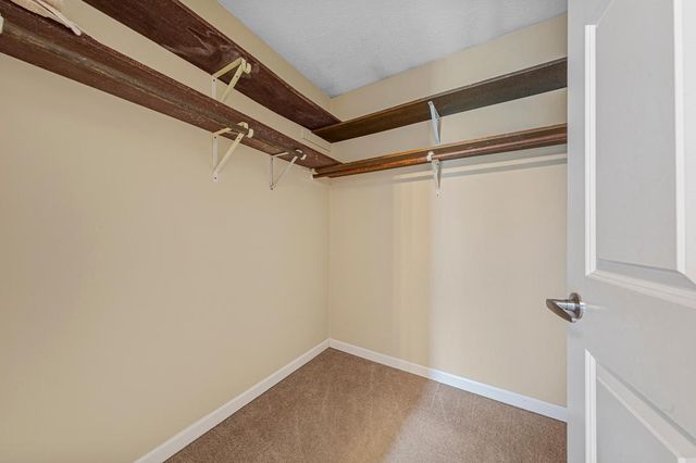 1674 Walnut Lane, Eagan, MN 55122