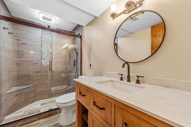 1674 Walnut Lane, Eagan, MN 55122