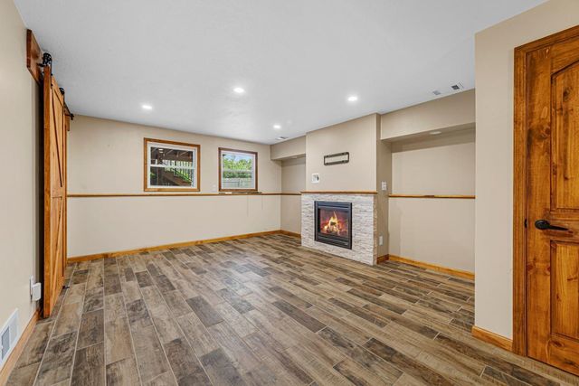 1674 Walnut Lane, Eagan, MN 55122