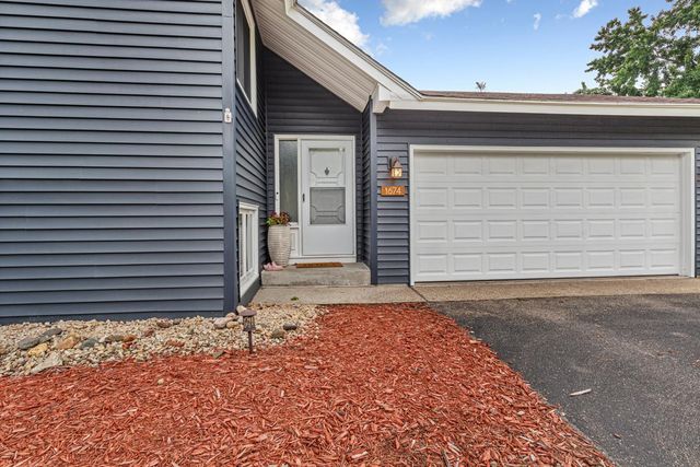 1674 Walnut Lane, Eagan, MN 55122