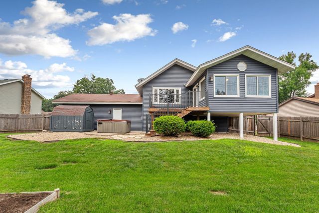1674 Walnut Lane, Eagan, MN 55122