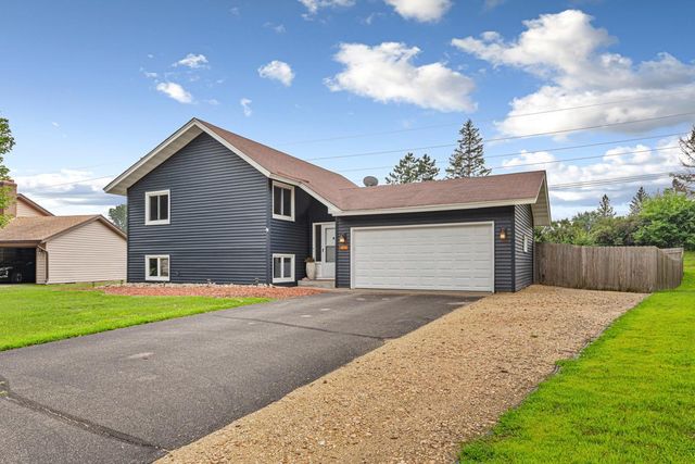 1674 Walnut Lane, Eagan, MN 55122