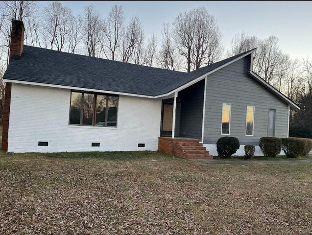 2144 S Third Street, Mebane, NC 27302