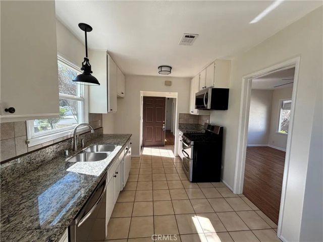 661 Lochleven Street, Glendora, CA 91741