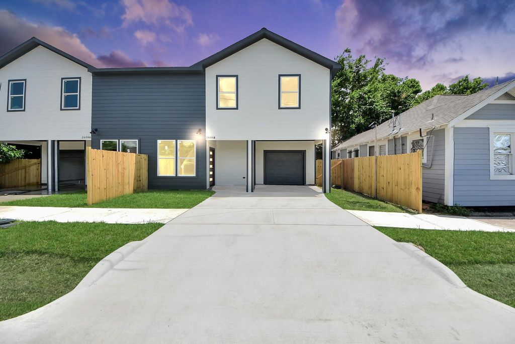 2608 Campbell Street B, Houston, TX 77026