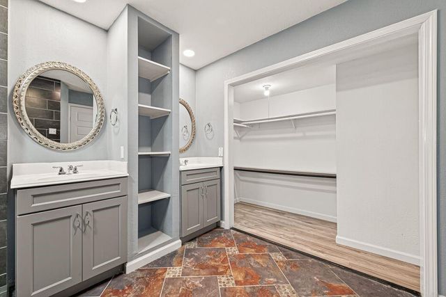 15206 Barbarossa Drive, Houston, TX 77083