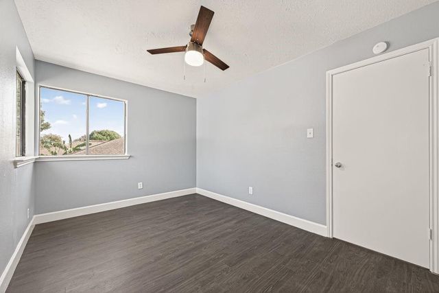 15206 Barbarossa Drive, Houston, TX 77083