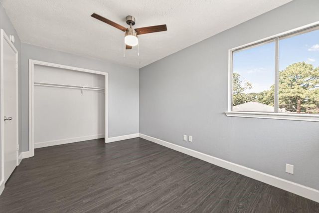 15206 Barbarossa Drive, Houston, TX 77083