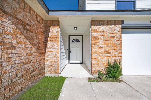 15206 Barbarossa Drive, Houston, TX 77083