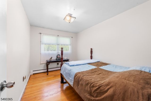 4 Harrison Rd, Roxbury Twp., NJ 07876
