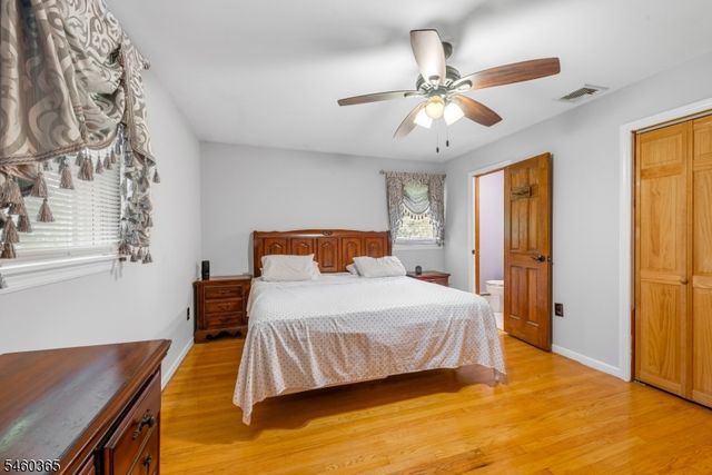 4 Harrison Rd, Roxbury Twp., NJ 07876
