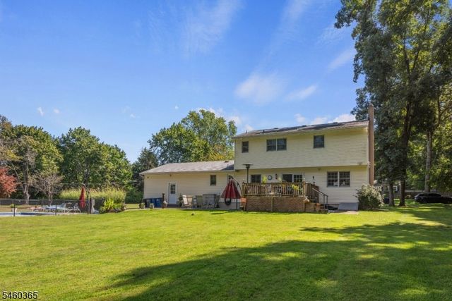 4 Harrison Rd, Roxbury Twp., NJ 07876