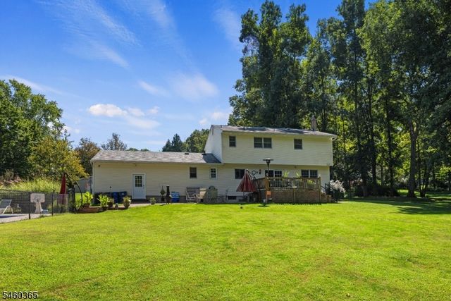4 Harrison Rd, Roxbury Twp., NJ 07876