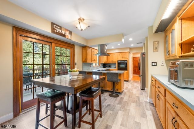 4 Harrison Rd, Roxbury Twp., NJ 07876