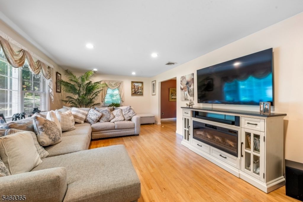 4 Harrison Rd, Roxbury Twp., NJ 07876 — photo 3