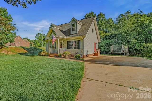145 Wisconsin Avenue, Elkin, NC 28621