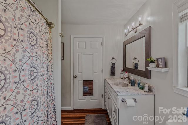 145 Wisconsin Avenue, Elkin, NC 28621