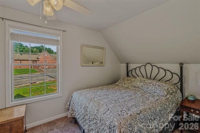 145 Wisconsin Avenue, Elkin, NC 28621