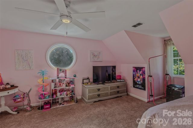 145 Wisconsin Avenue, Elkin, NC 28621
