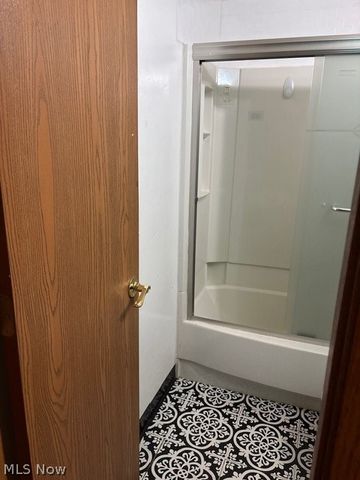 25735 Lorain Road 120, North Olmsted, OH 44070