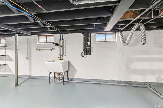 23457 Greenleaf Boulevard, Elkhart, IN 46514