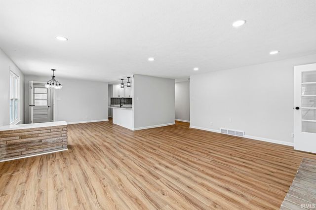 23457 Greenleaf Boulevard, Elkhart, IN 46514